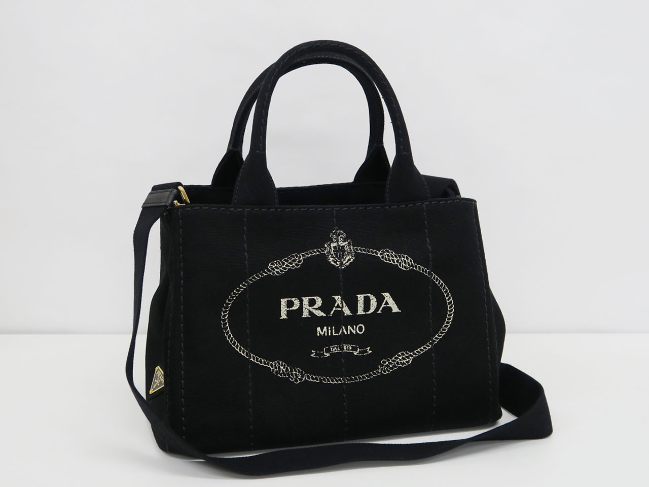 プラダ(PRADA）カナパ
