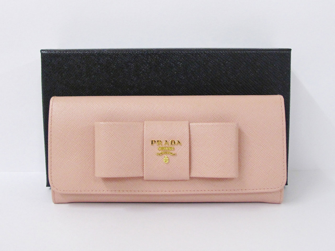 プラダ(PRADA）サフィアーノ 財布