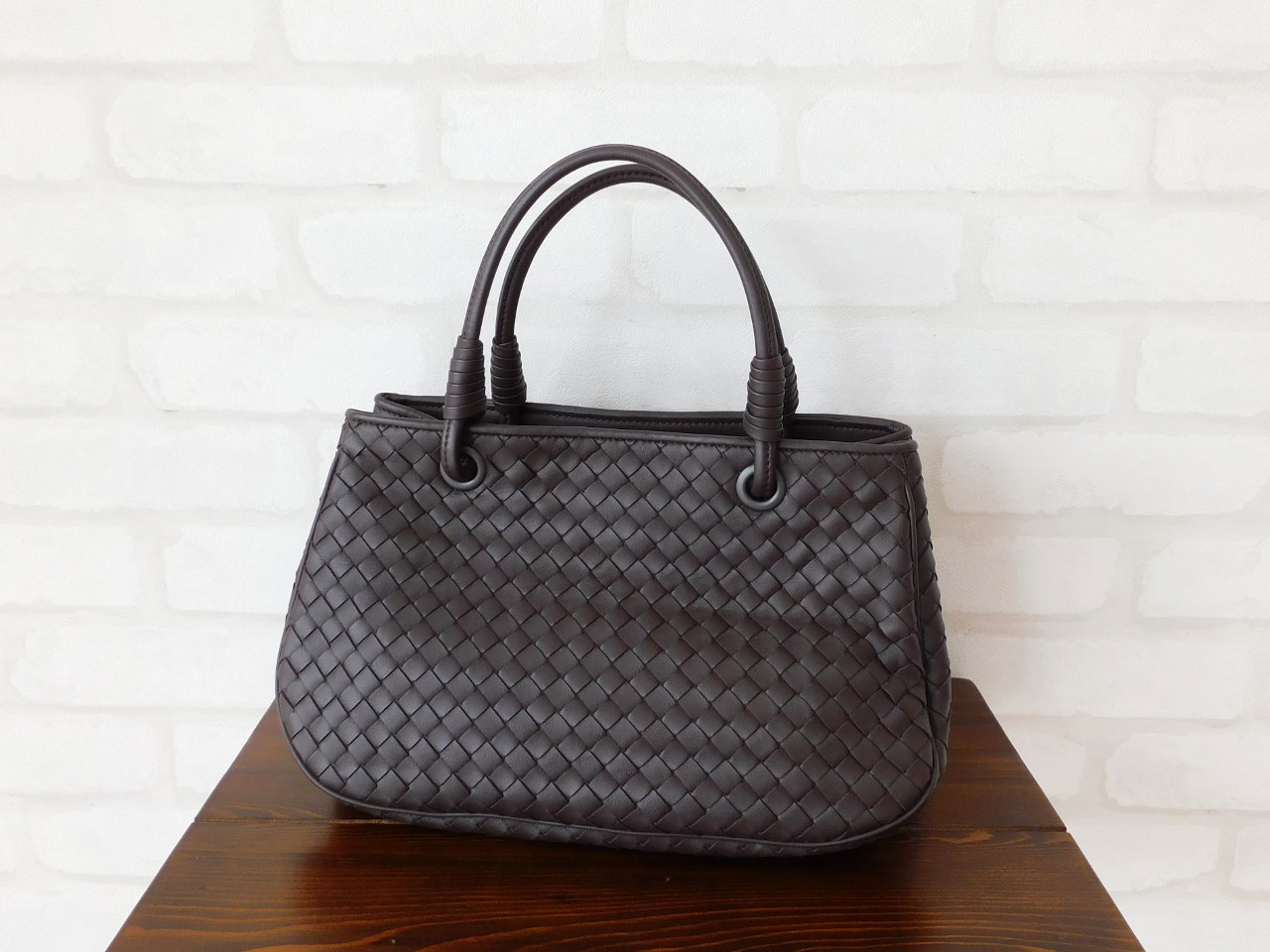 ボッテガ・ヴェネタ(Bottega Veneta）イントレチャート トート