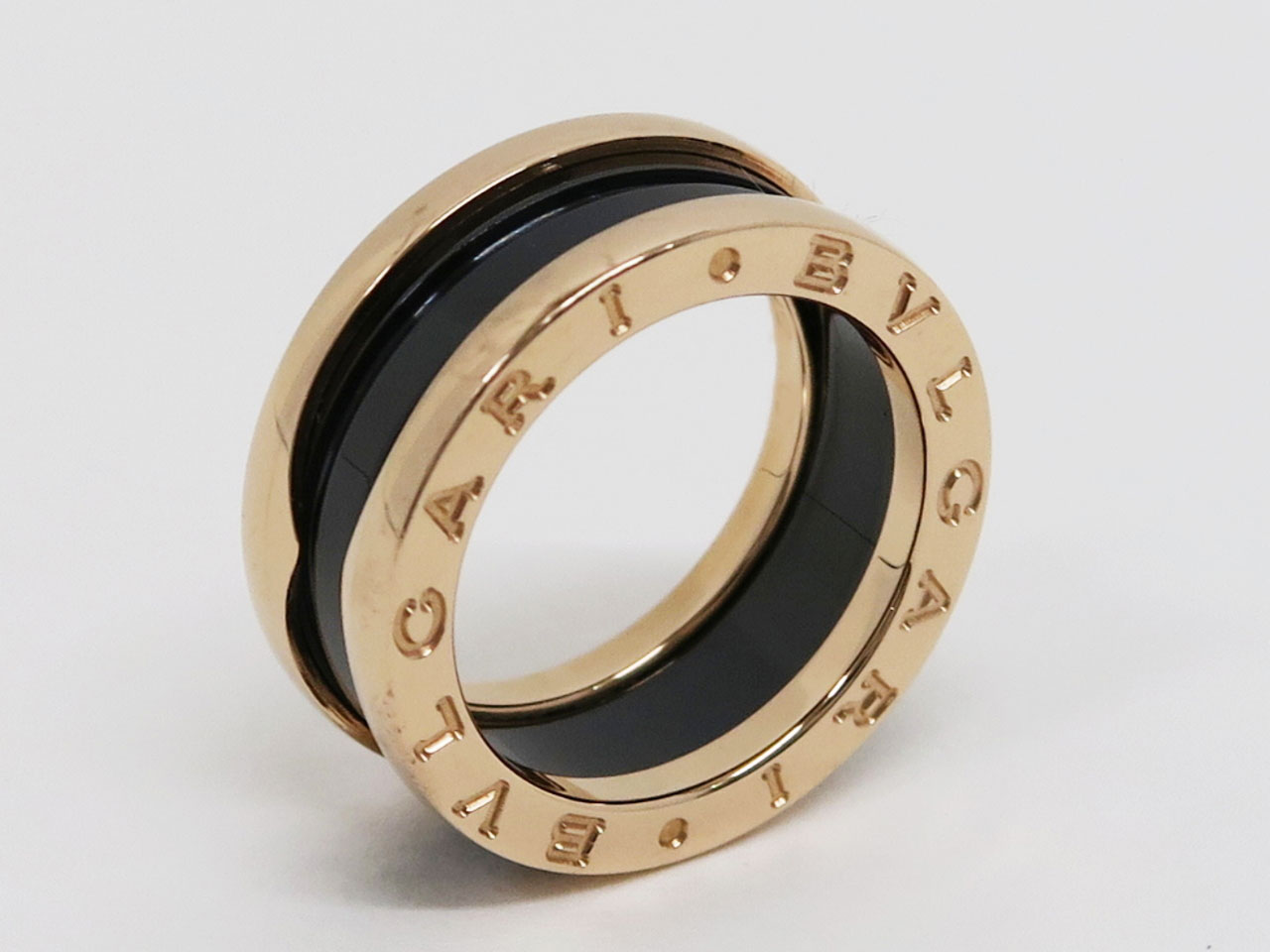 ビー・ゼロワン