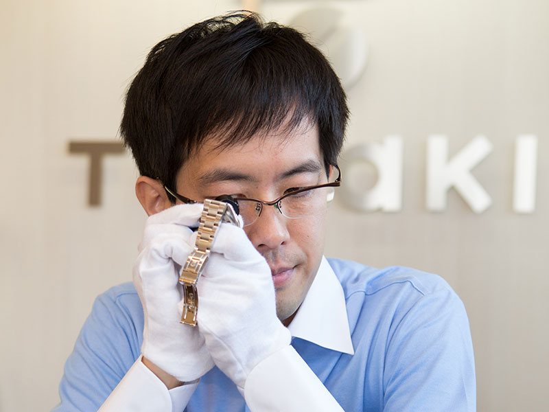 たくさんの時計を査定してきた実績があり、専門知識をもとにした的確な査定が自慢です。